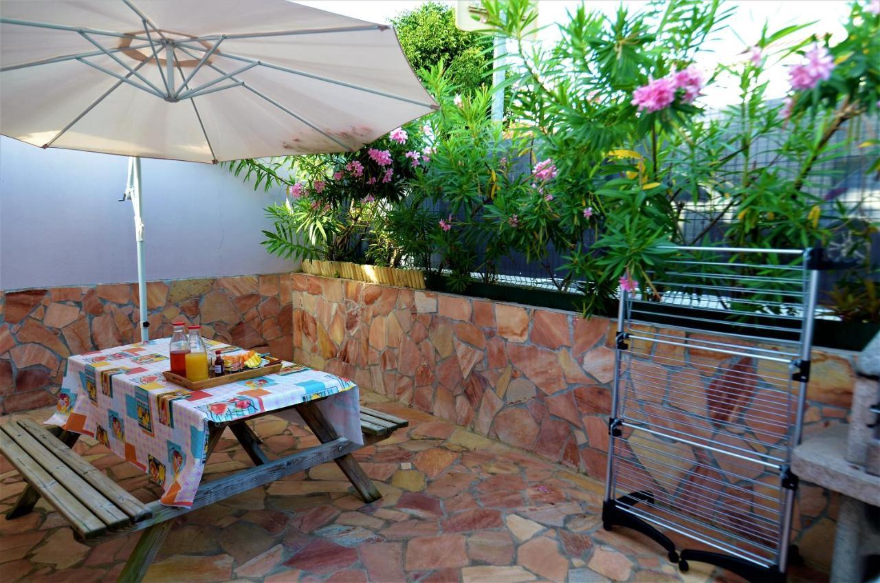 Cosy By Melanie - Un Hotel Comme Chez Vous ฟอร์-เดอ-ฟร็องส์ ภายนอก รูปภาพ